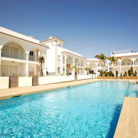 Fortuna 37 Luxury With Ac And Pool Appartement
